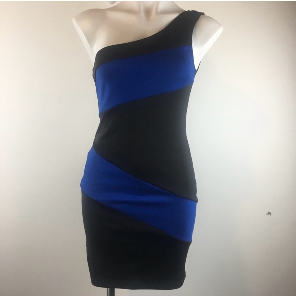 Lily Rose One-Shoulder Black and Blue Dress